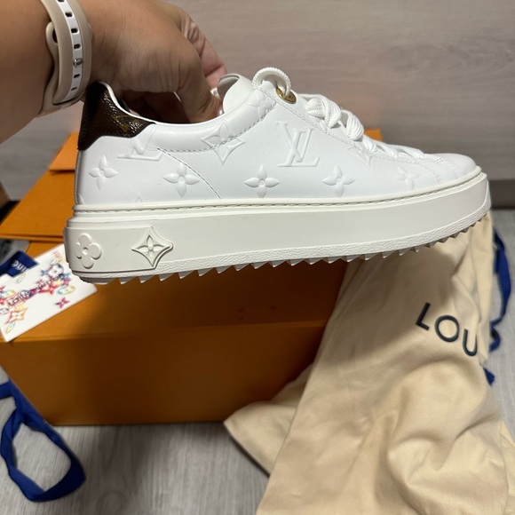 Louis Vuitton time out sneakers - Picture 6 of 9